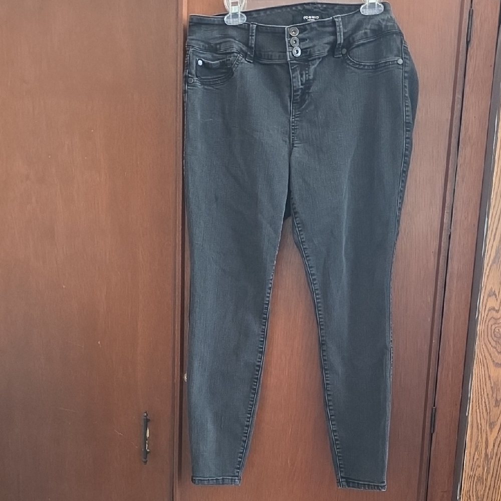 Torrid Skinny Jeans Sz 18R
